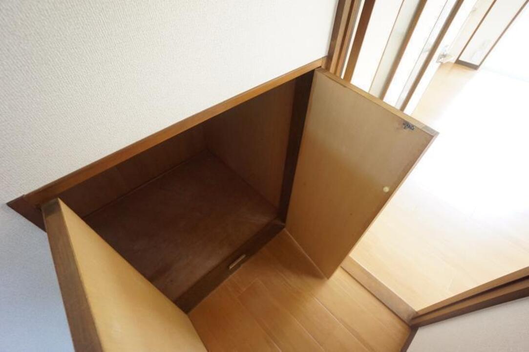 シューズボックス