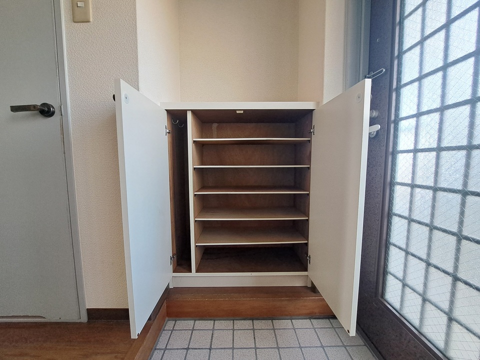 シューズボックス