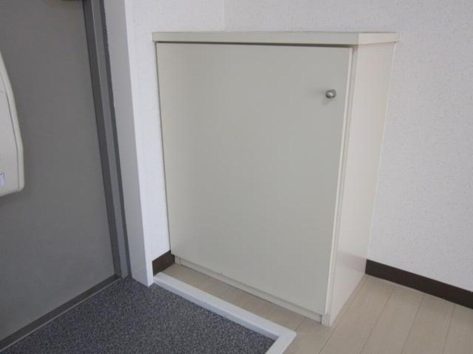 シューズボックス