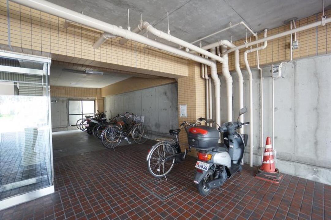 駐輪場