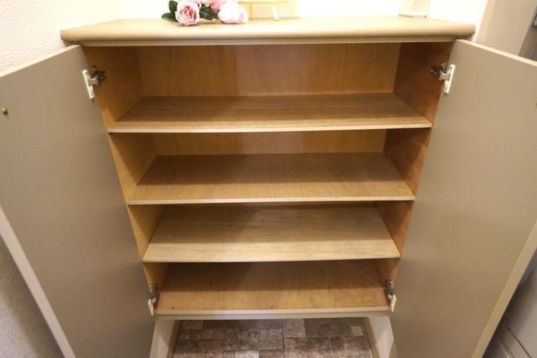 シューズボックス