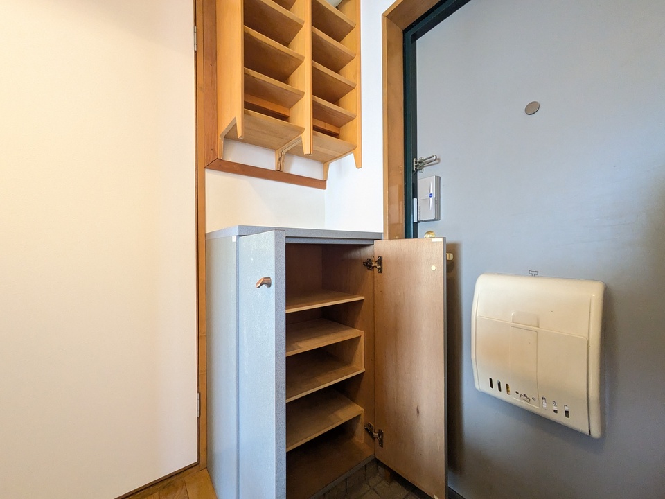 シューズボックス