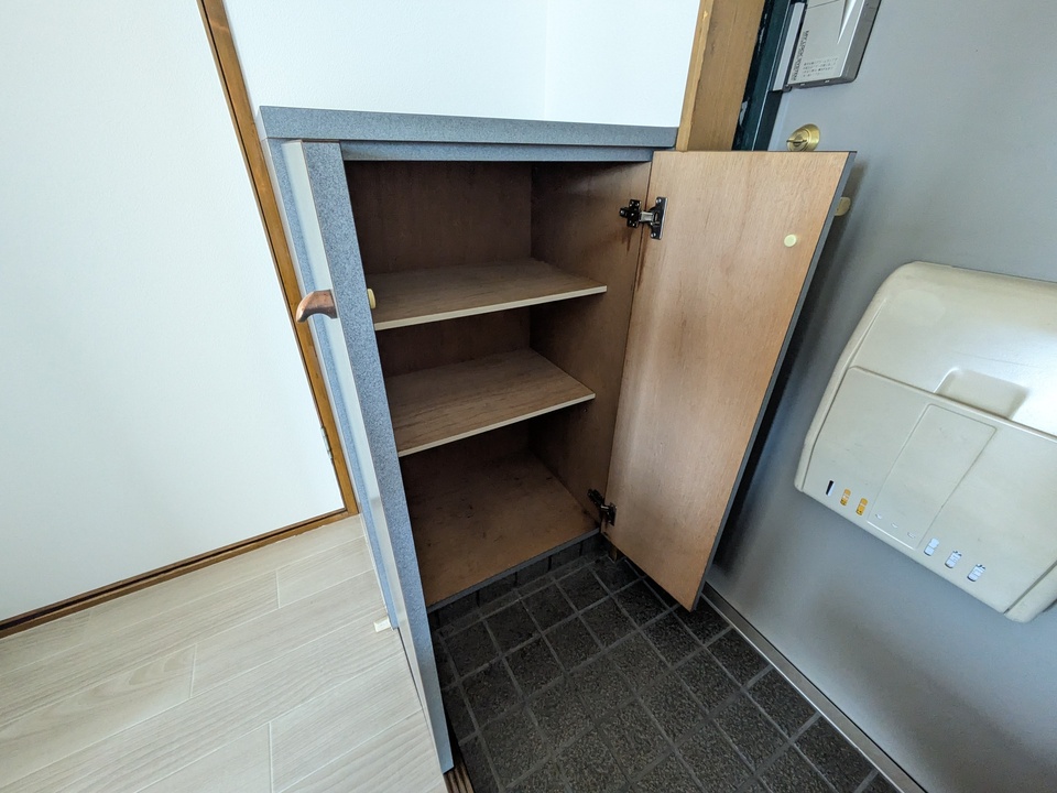 シューズボックス