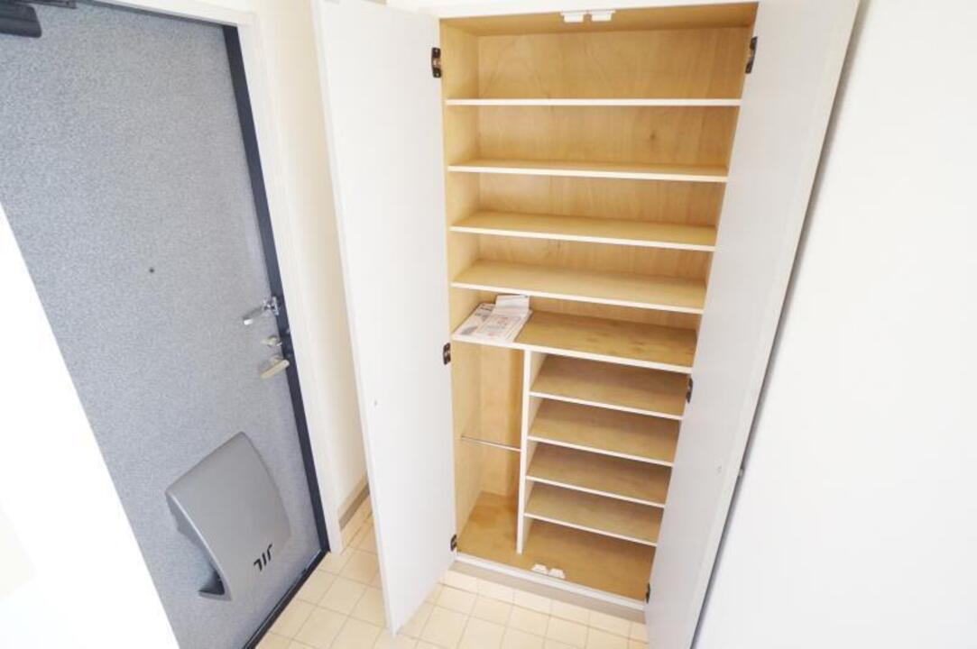 シューズボックス