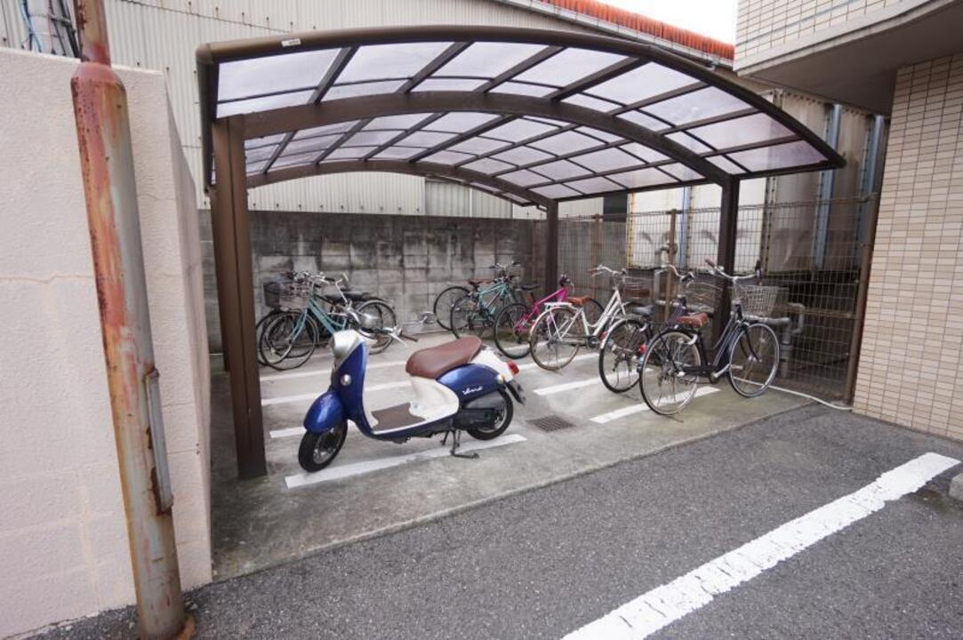 駐輪場