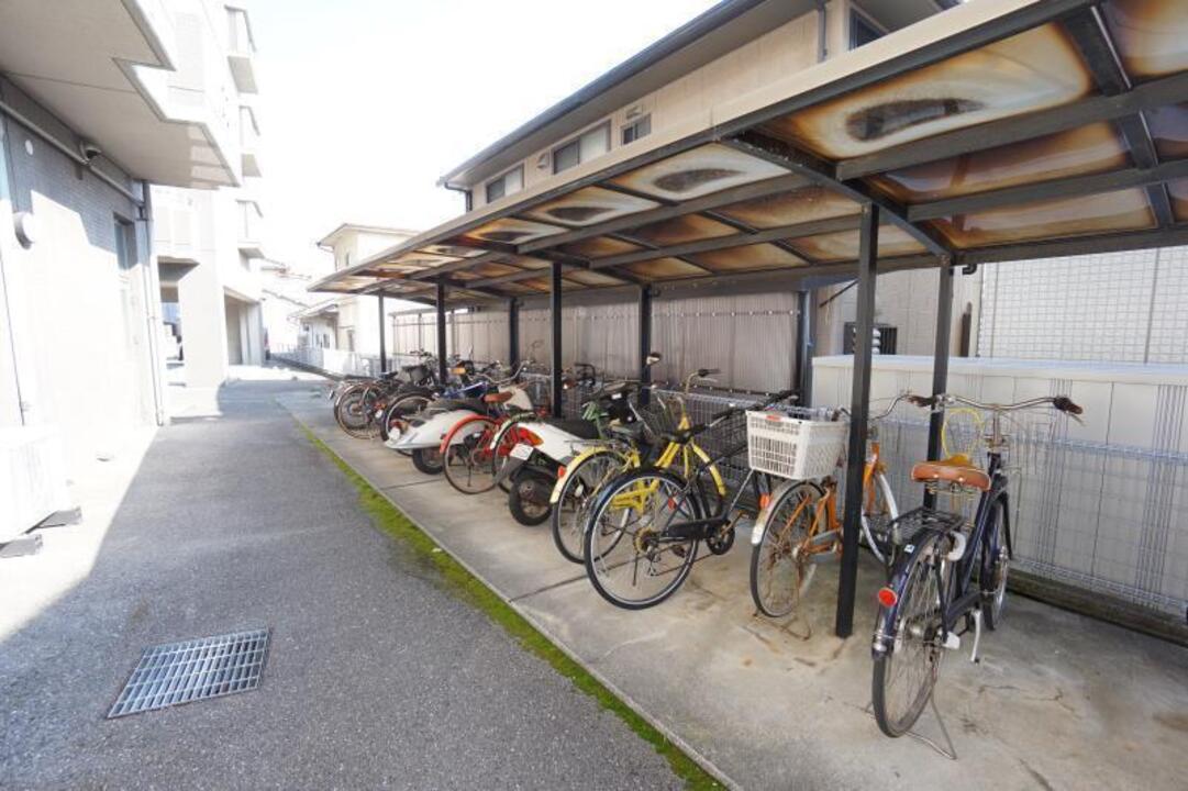 駐輪場