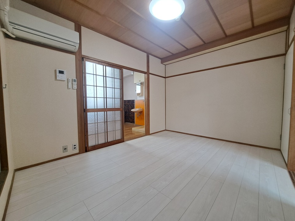 洋室西側