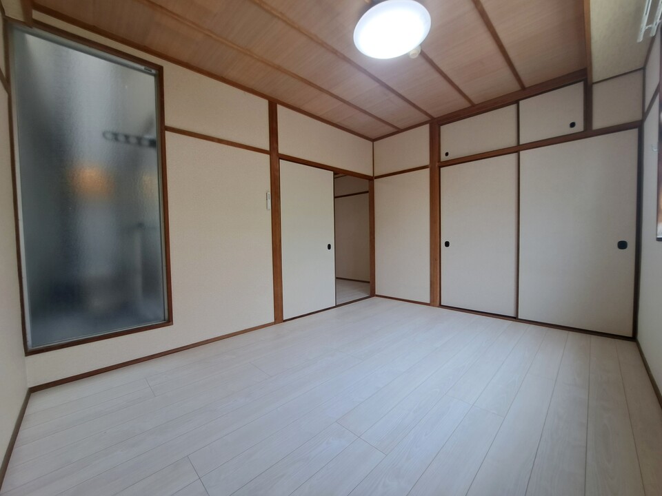洋室東側