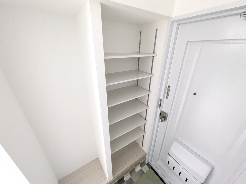 シューズボックス