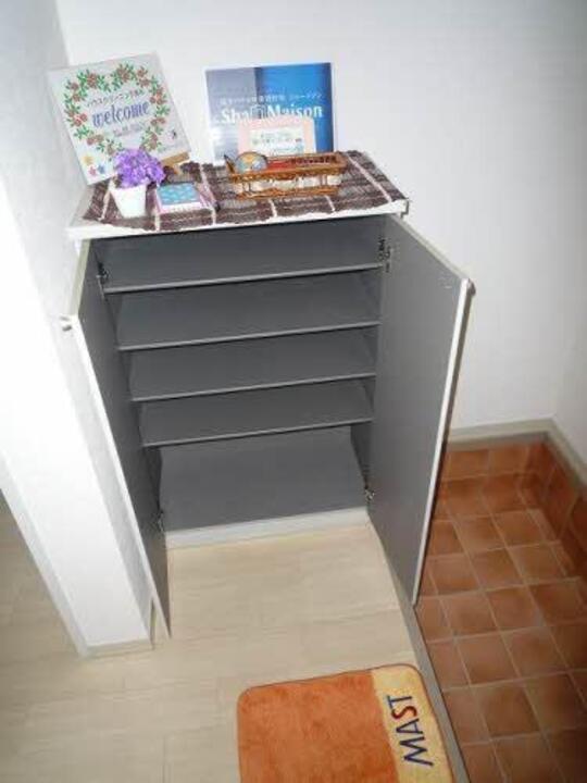 シューズボックス