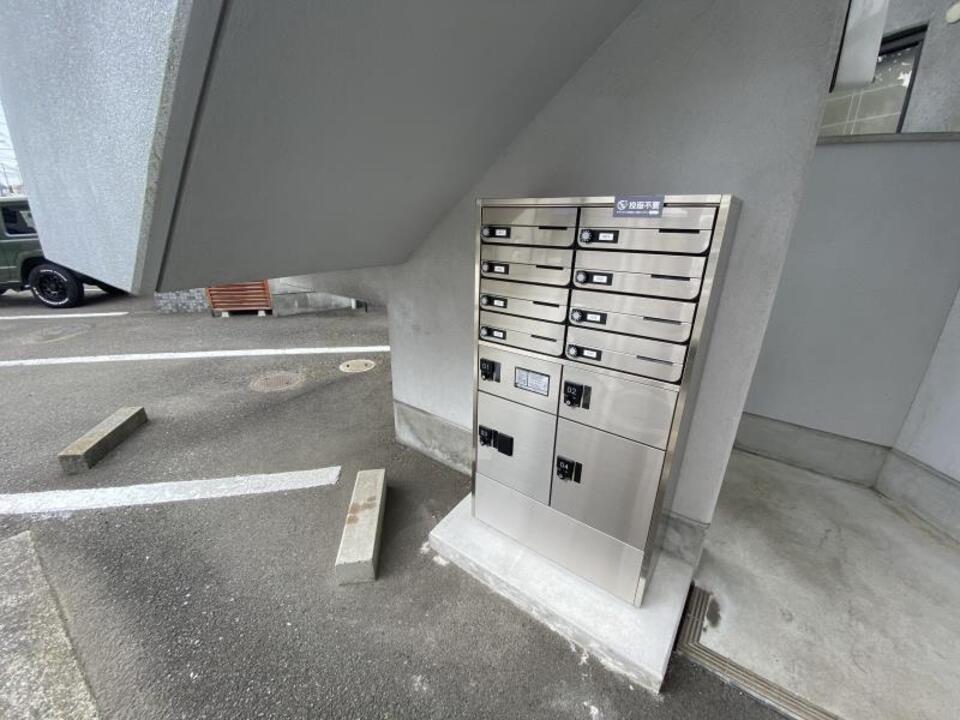 宅配ボックス