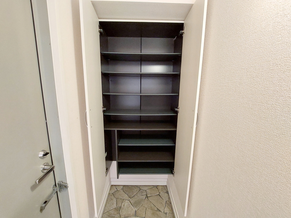 シューズボックス