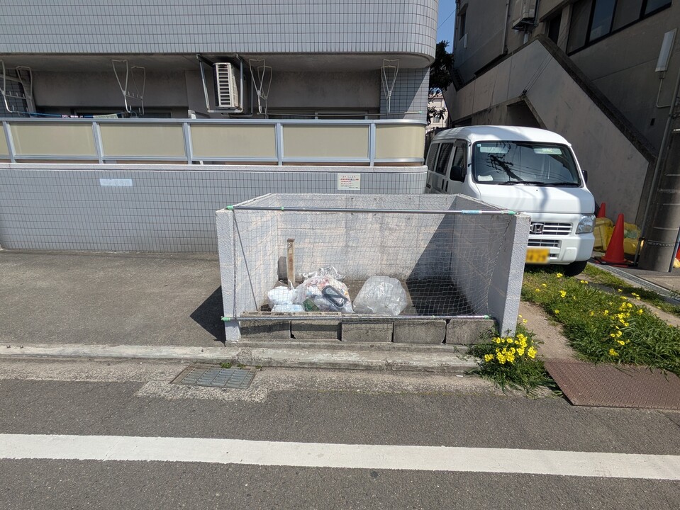 ゴミステーション