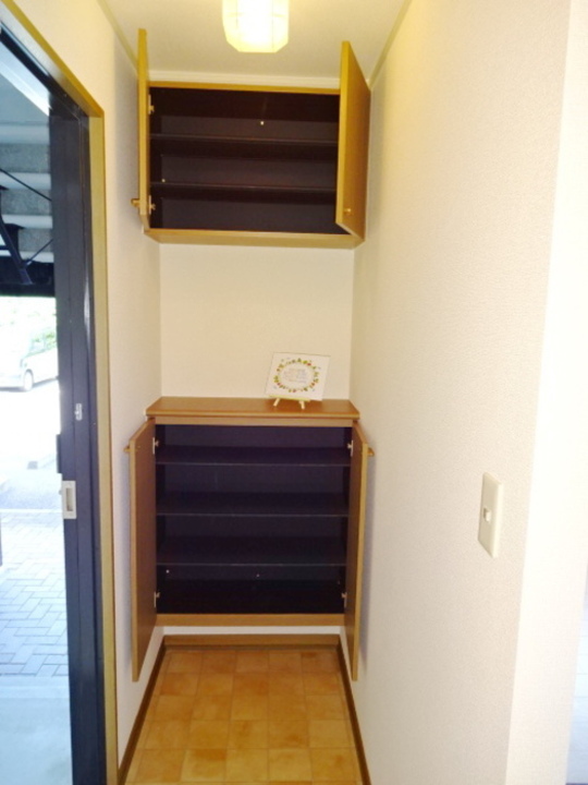 シューズボックス