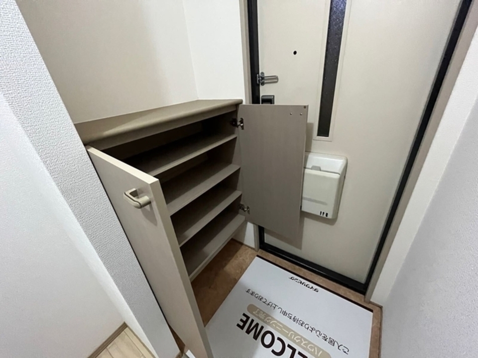 シューズボックス