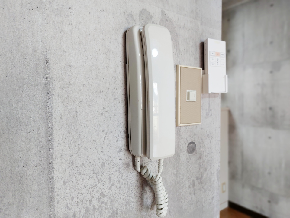 インターホン