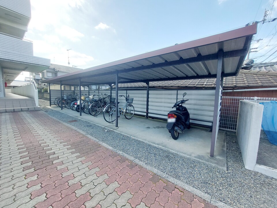 駐輪場