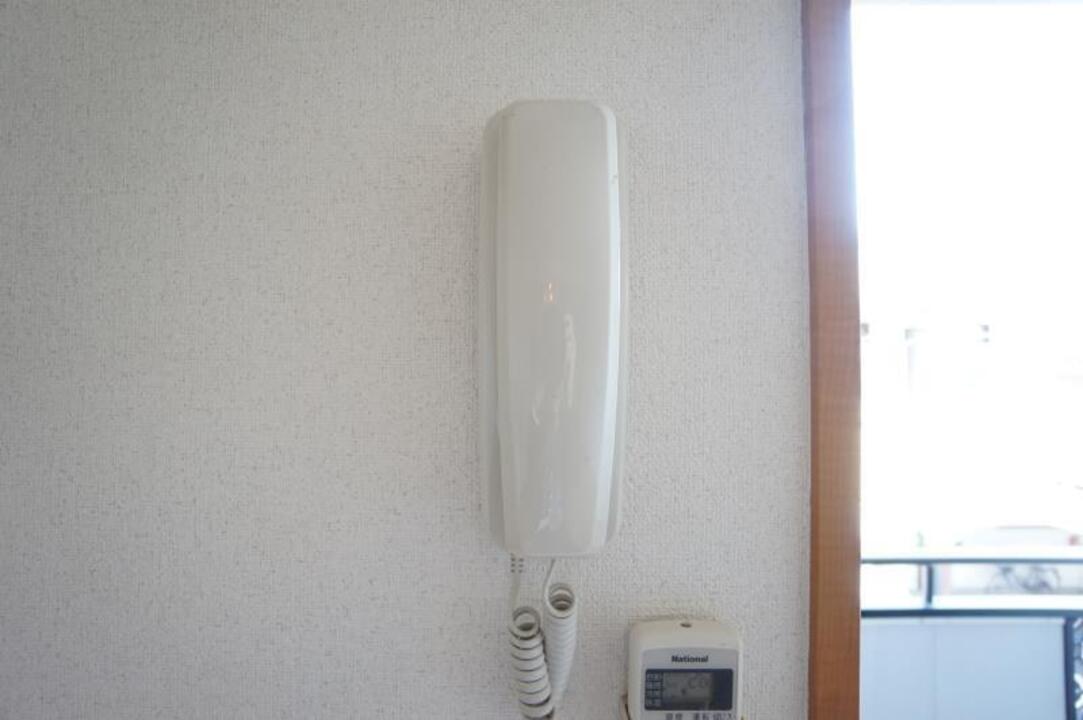 インターホン