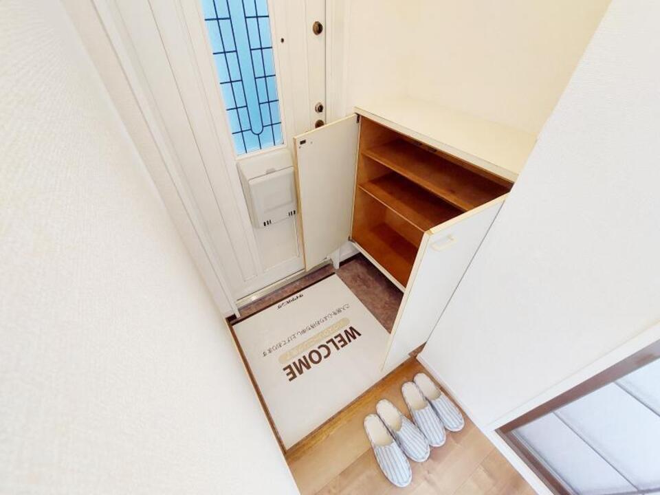 シューズボックス