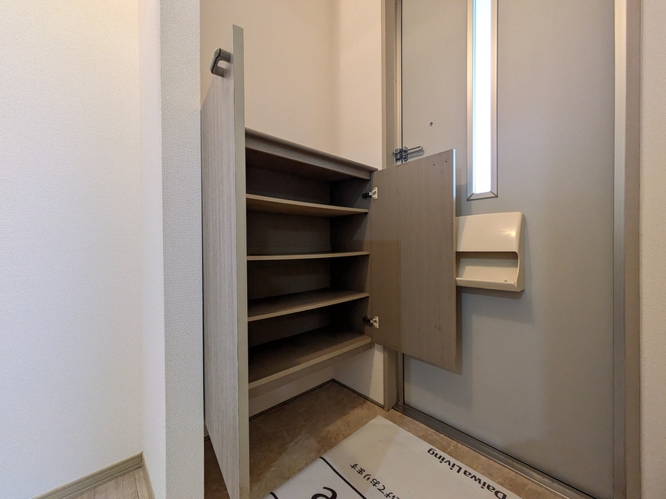 シューズボックス