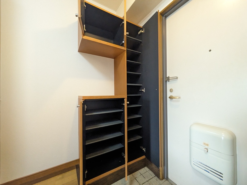 シューズボックス