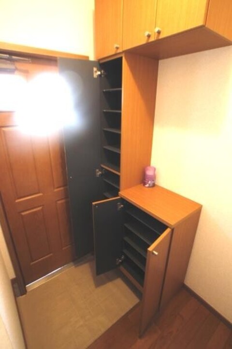 シューズボックス