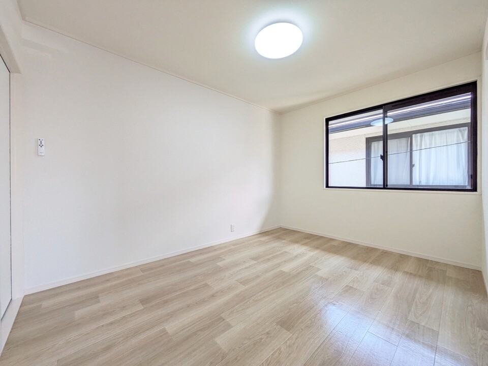 洋室（中間）