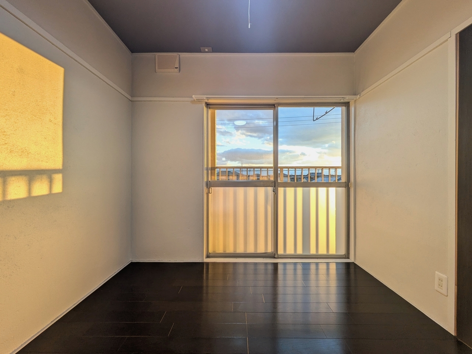 洋室（南東側）