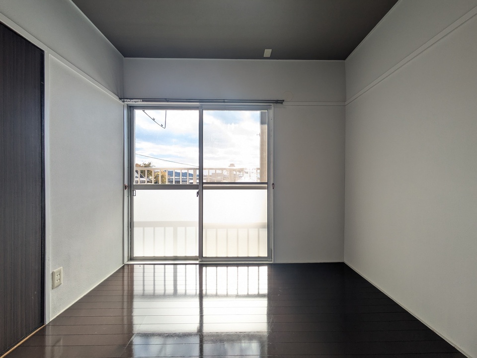 洋室（南西側）