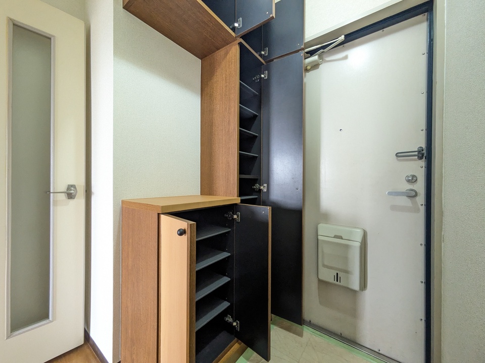 シューズボックス