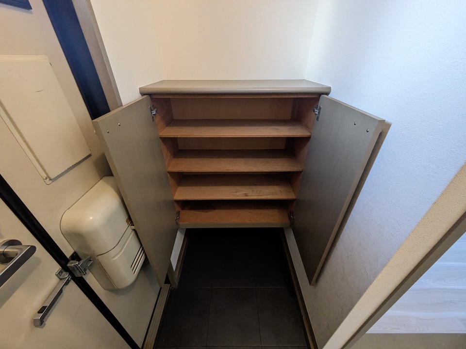 シューズボックス