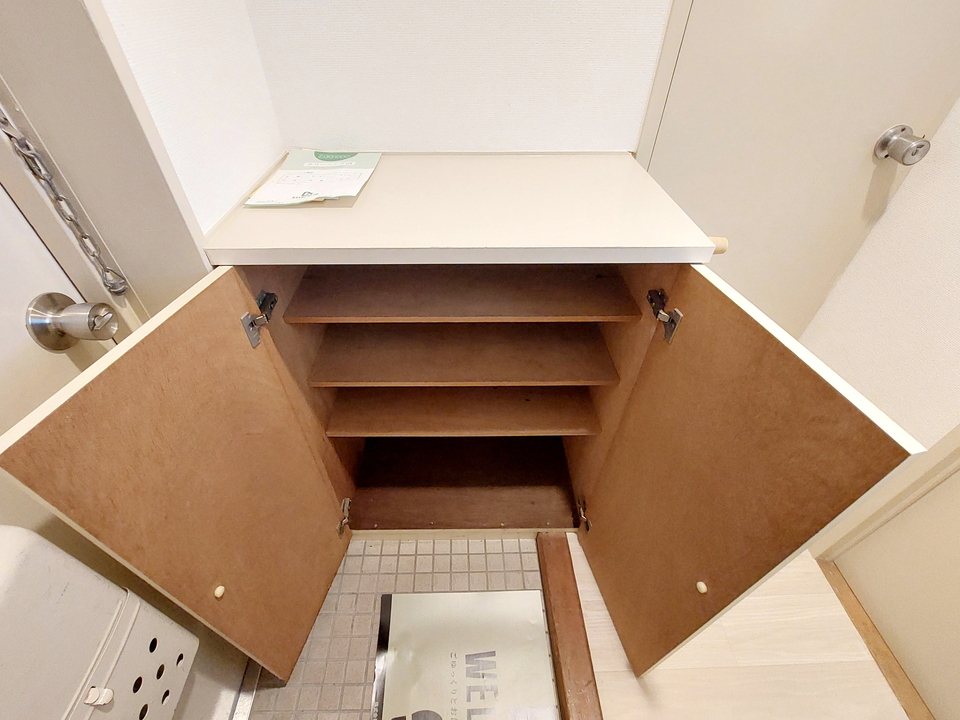 シューズボックス