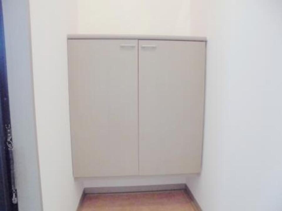 シューズボックス