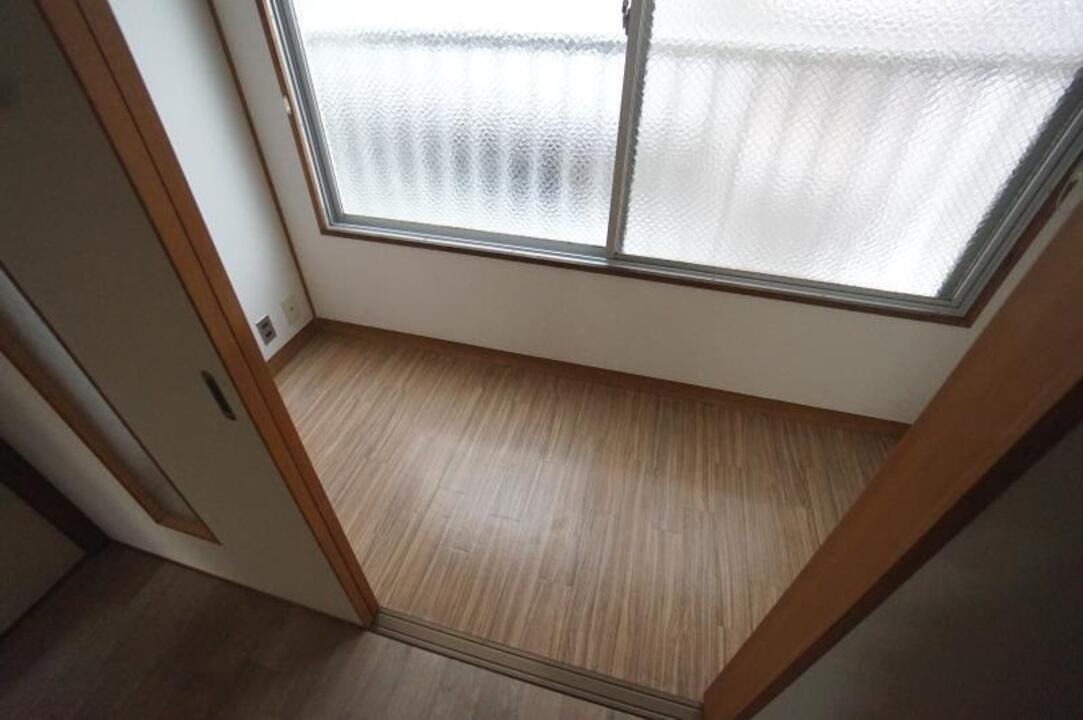 サービスルーム