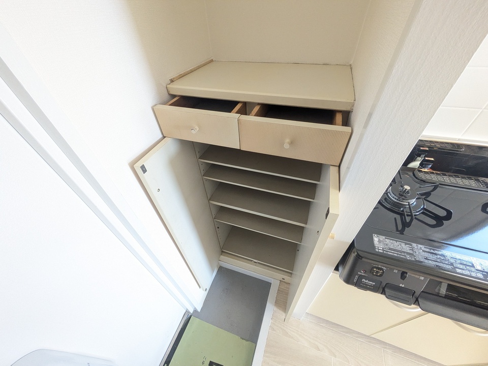 シューズボックス