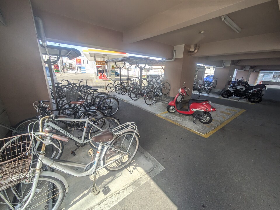 駐輪場