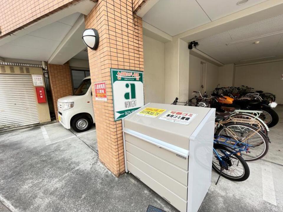 ゴミステーション