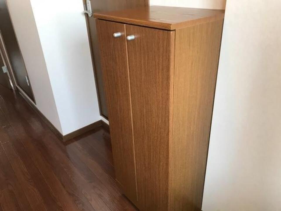 シューズボックス