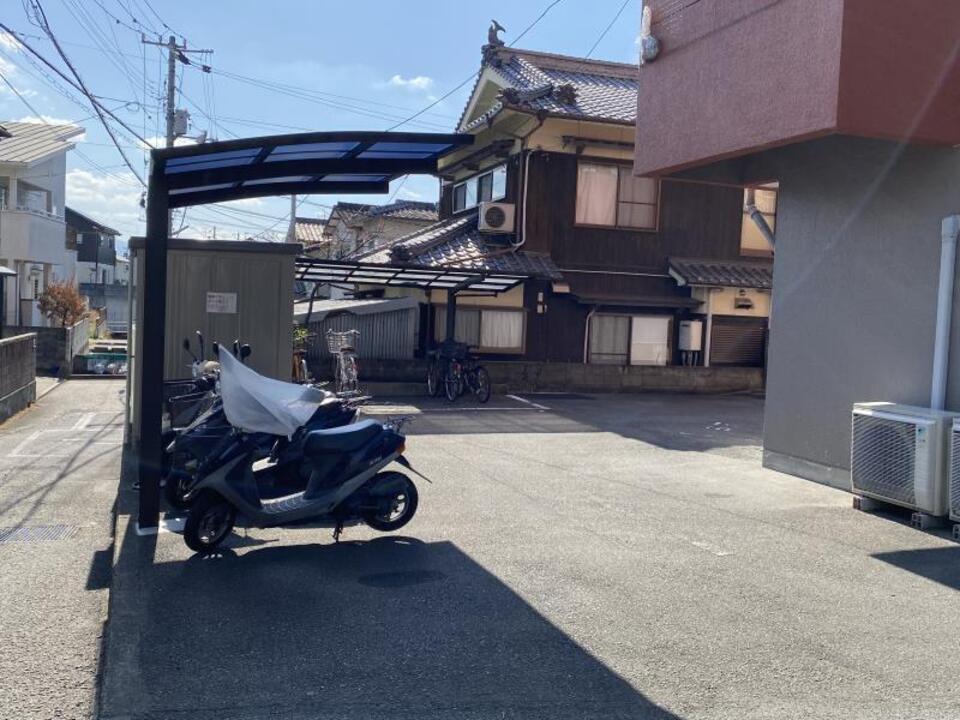 駐輪場