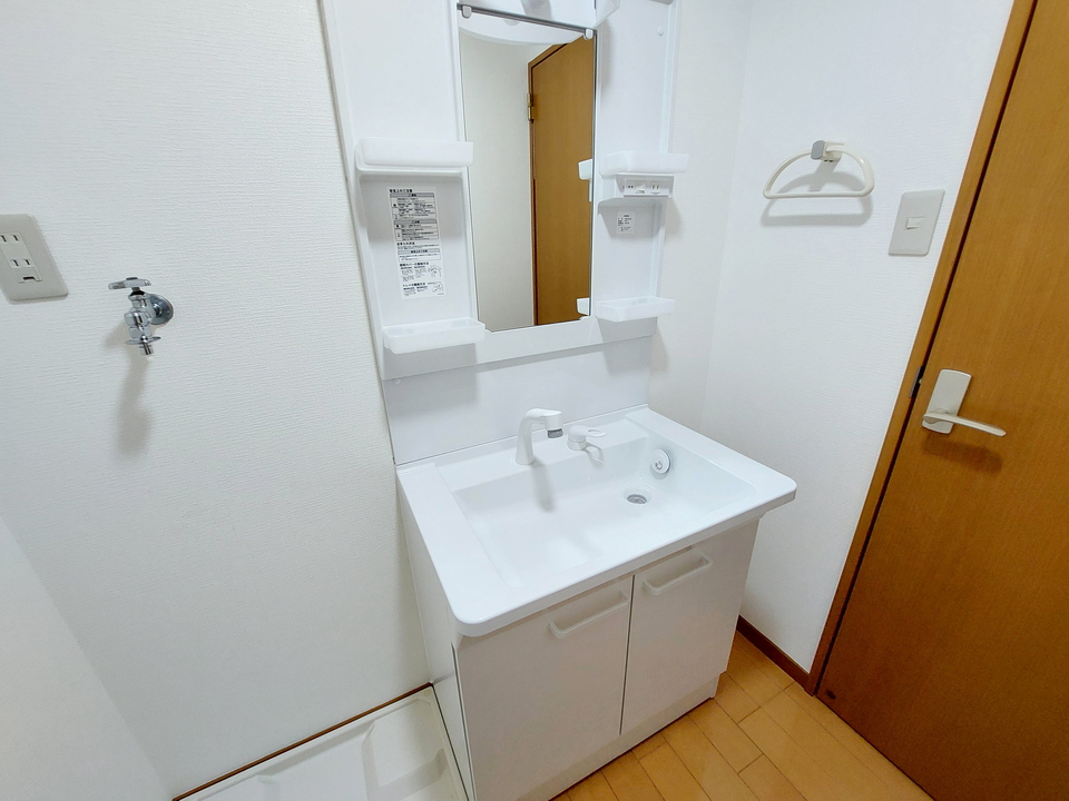 シャワー付洗面化粧台