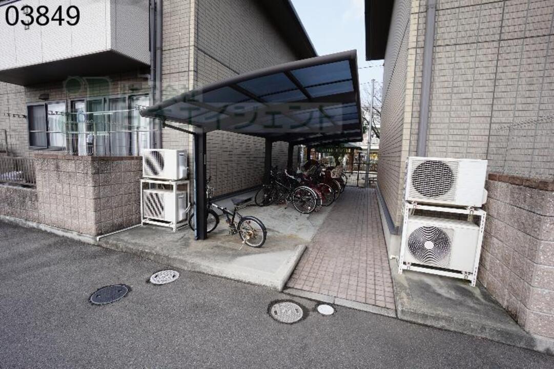 駐輪場