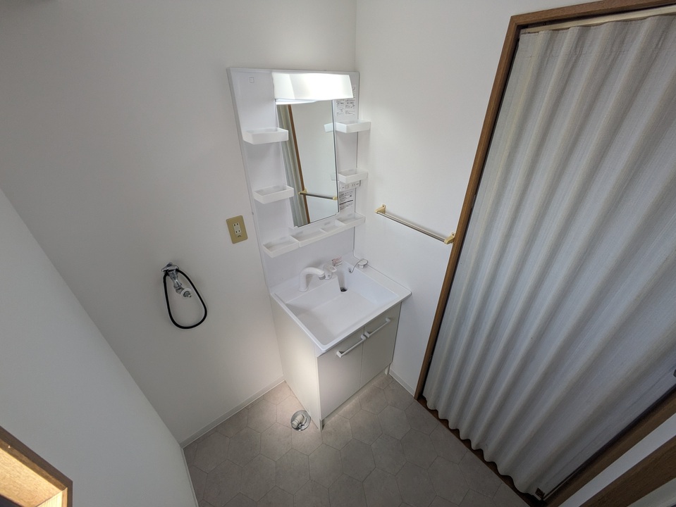 シャワー付き洗面化粧台