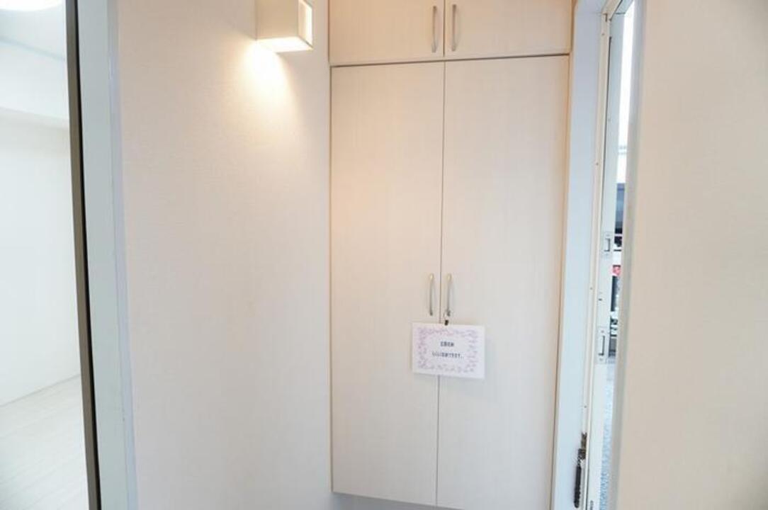 シューズボックス