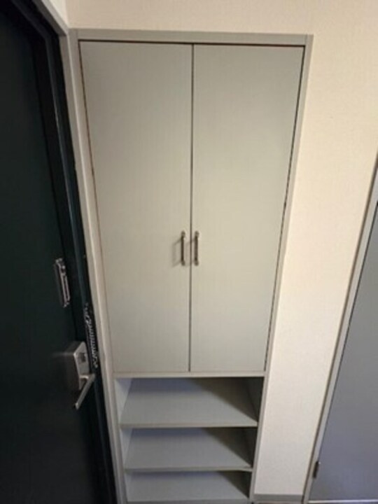 シューズボックス