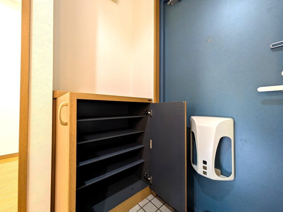 シューズボックス