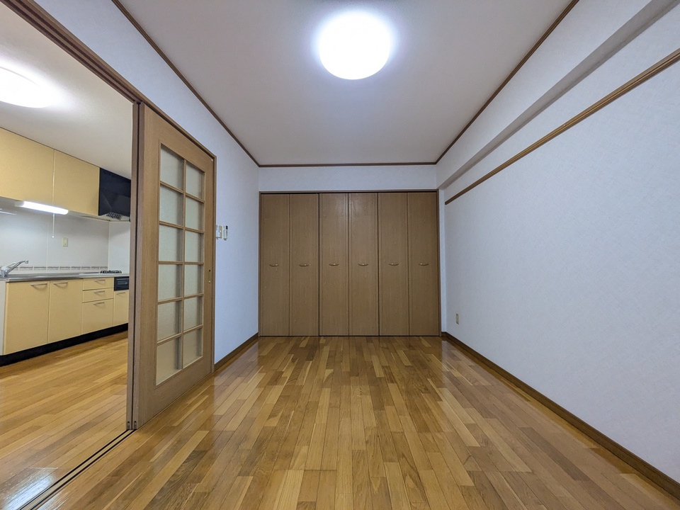 洋室7.5帖