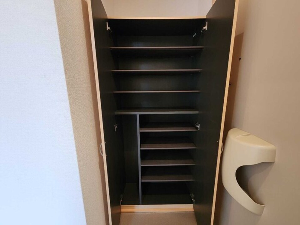 シューズボックス