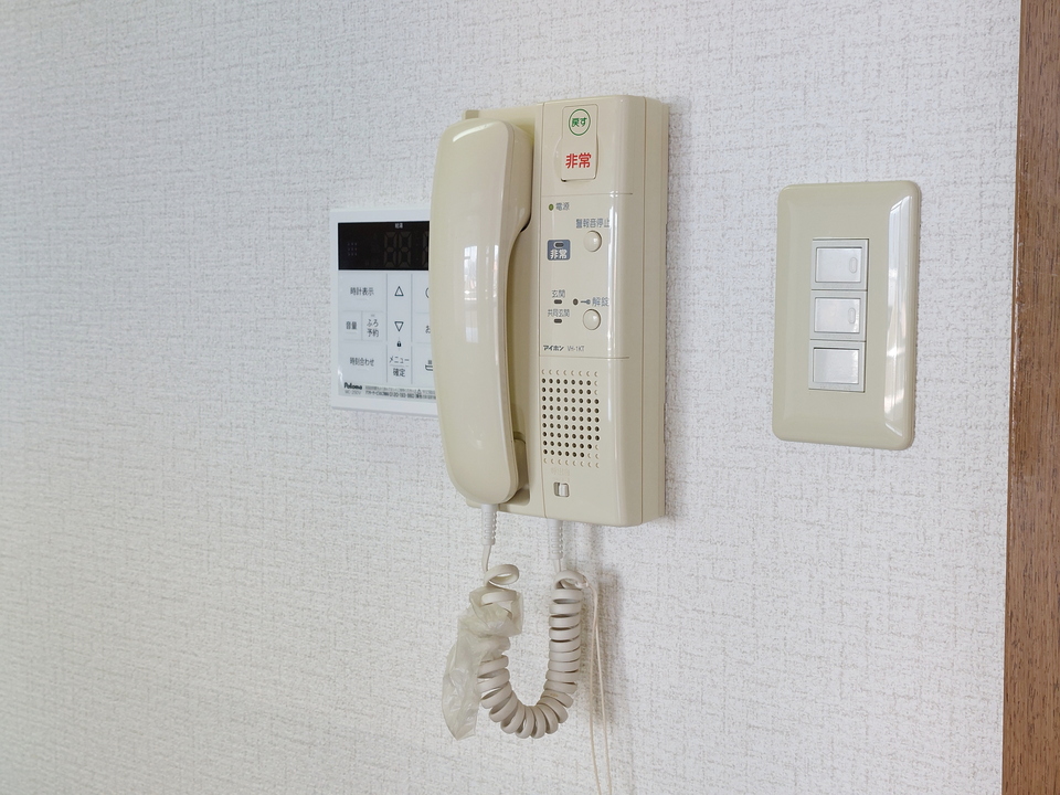 インターホン