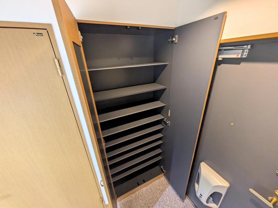 シューズボックス