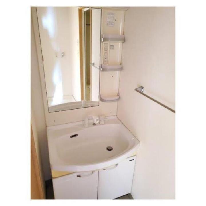 シャワー付洗面化粧台